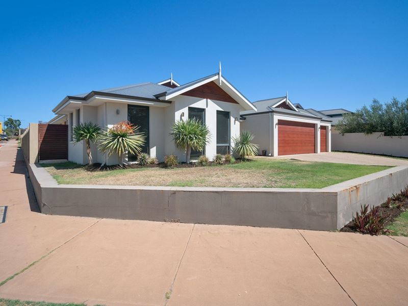 1 Tatton Way, The Vines