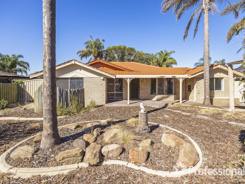 13 Glenmont Gardens, Ballajura