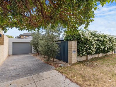 25A Francis Avenue, Karrinyup WA 6018