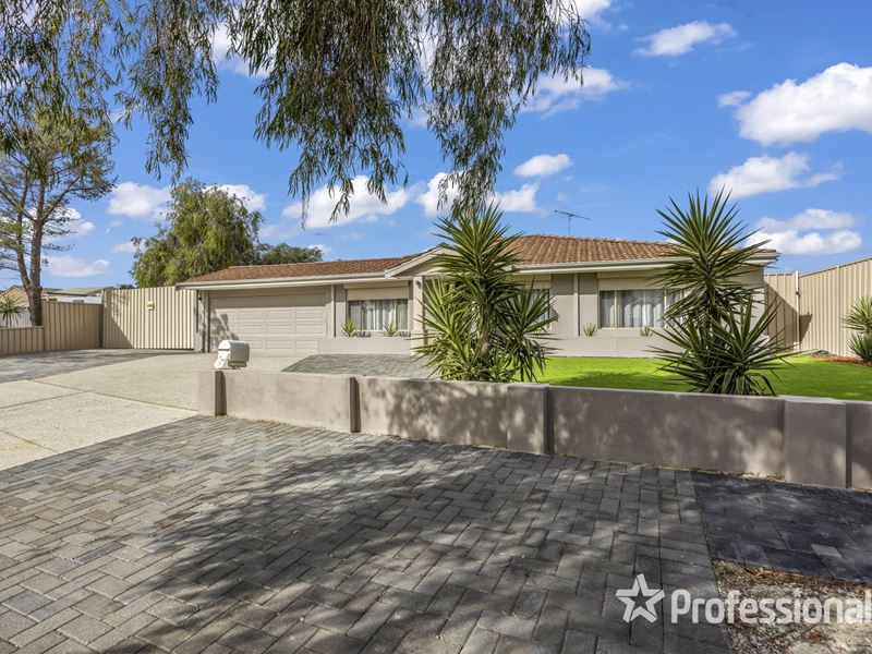 15 Woolerong Walk, Marangaroo