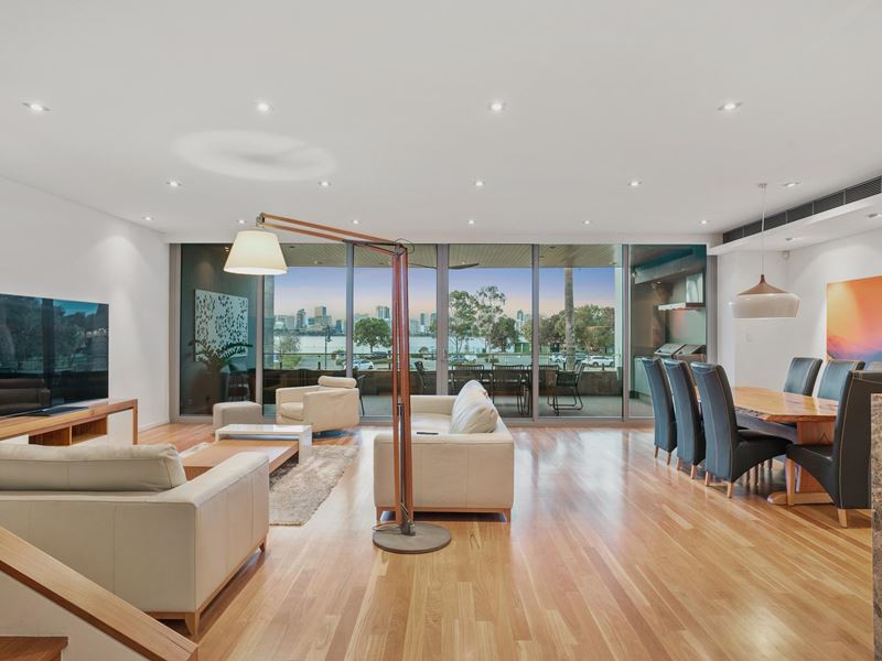 4 Witcomb Place, South Perth