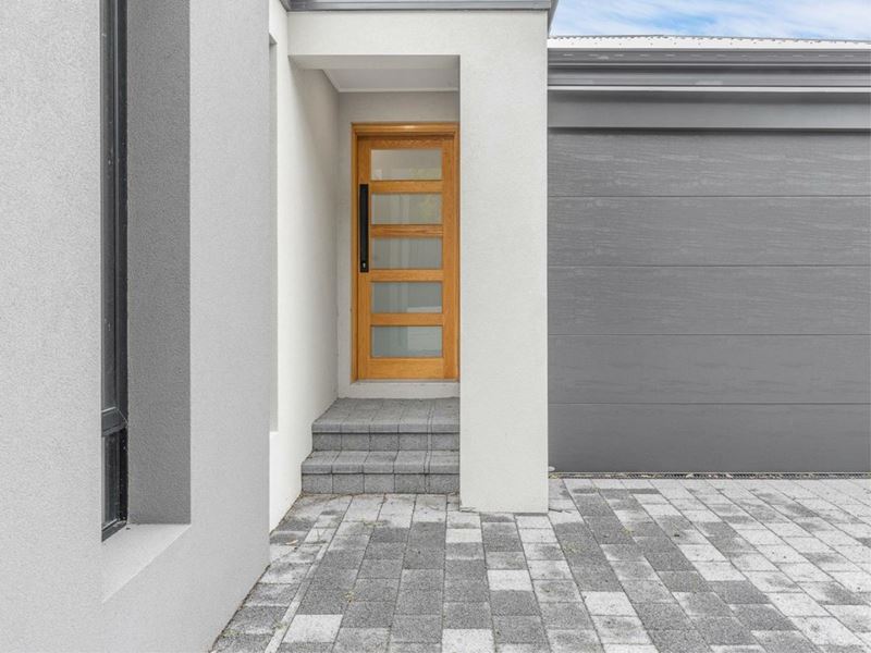 12 Diemen Court, Heathridge