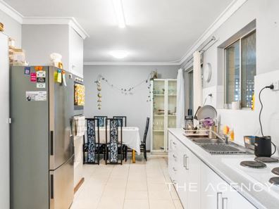 35 Cook Avenue, Hillarys WA 6025