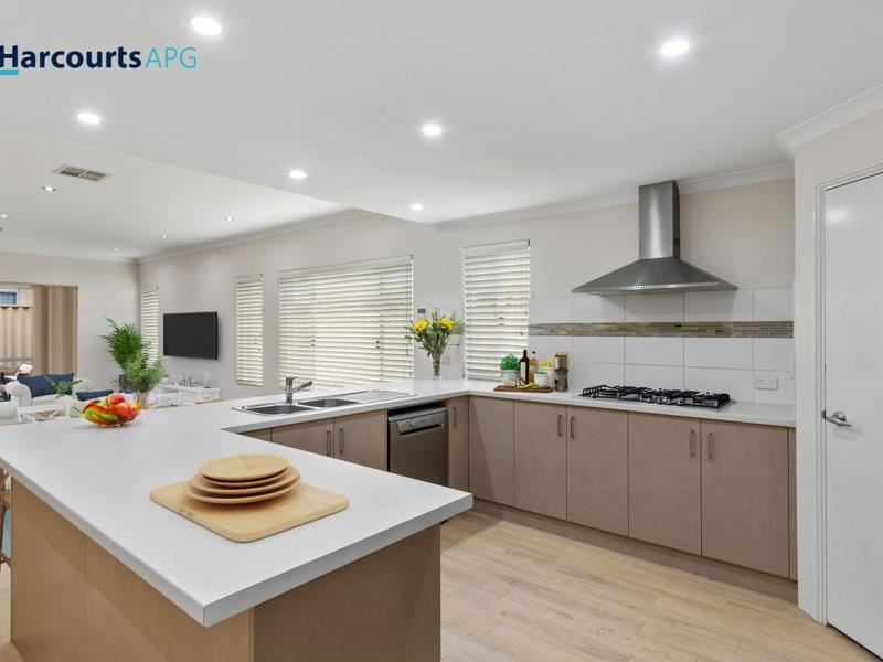26 Kambany Approach, Dalyellup