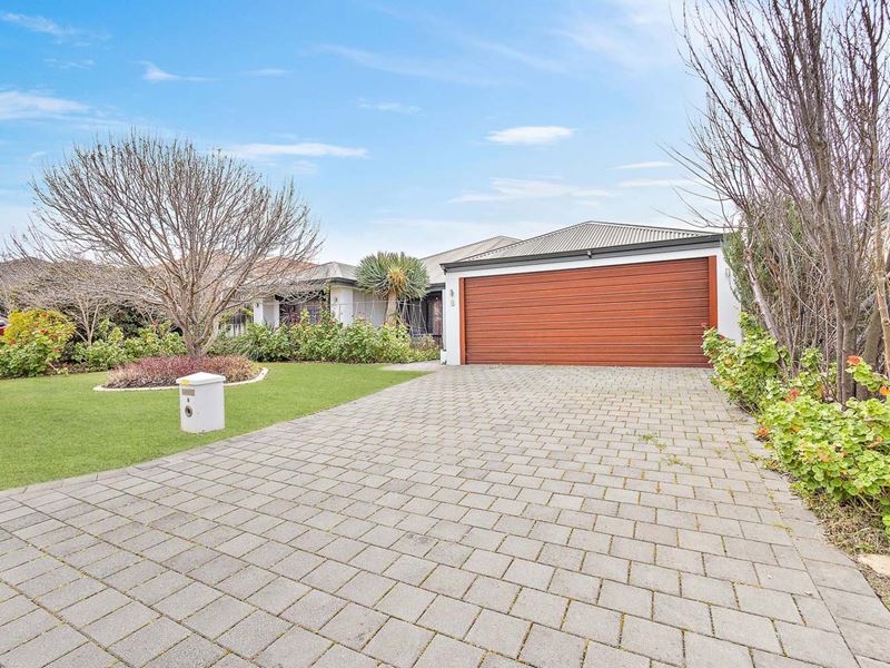 8 DURANT WAY, Ellenbrook