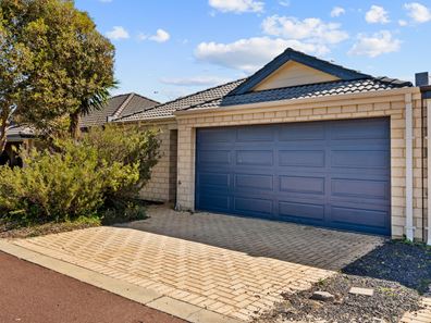 21/1 Cottonwood Drive, Baldivis WA 6171