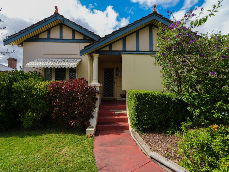 8 Third Avenue, Bassendean