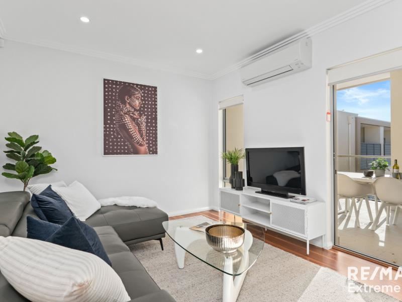 11/3 Oak Street, Cannington