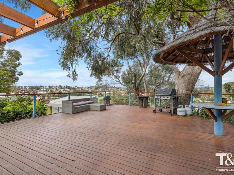 14 Wilton Place, Scarborough
