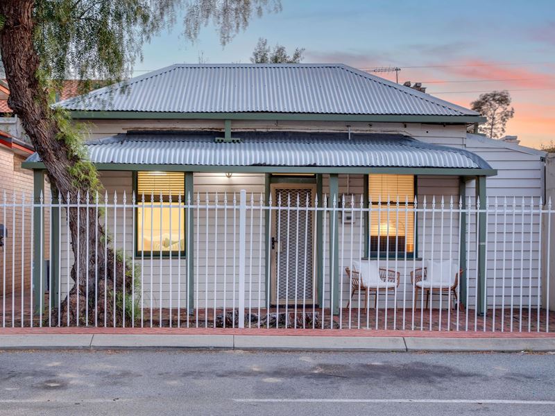 11 Primrose Street, Perth