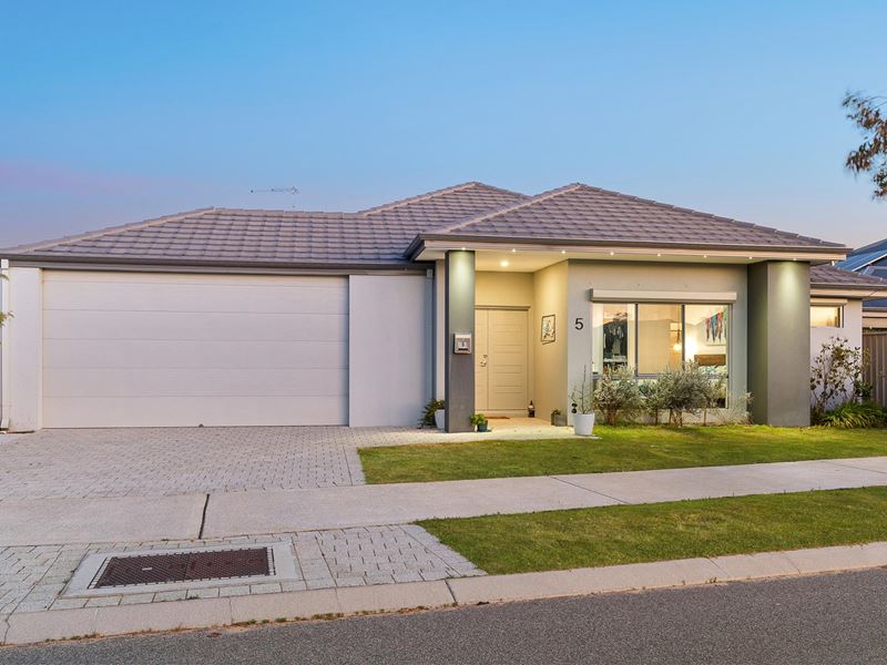 5 Elvina Vista, Golden Bay