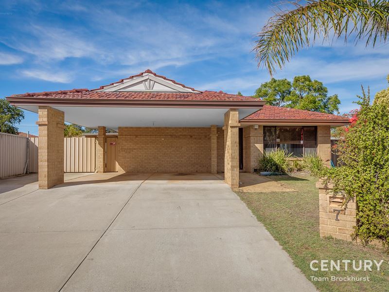 7 Tindarra Close, Kenwick WA 6107