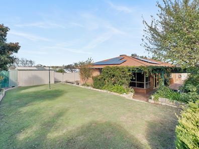 6 Nolin Court, Success WA 6164