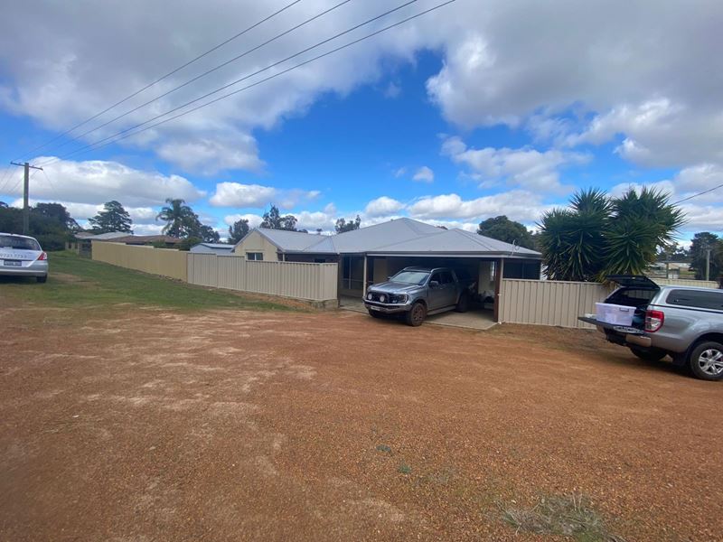 2 Renown Street, Allanson WA 6225