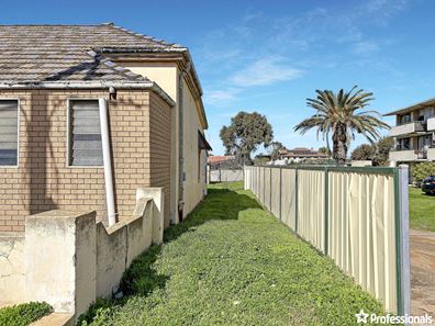 135 Augustus Street, Geraldton WA 6530