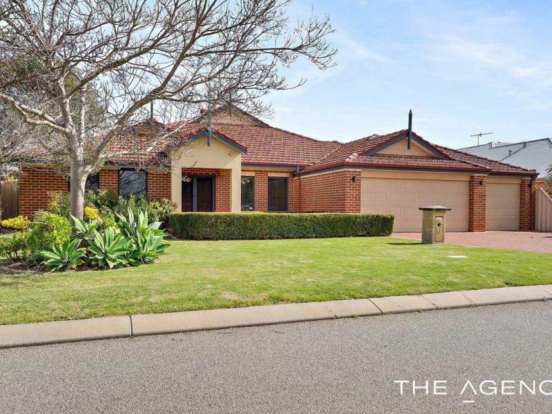 11 Serene Bend, Atwell