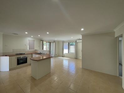 10/15 Wakefield Crescent, Australind WA 6233