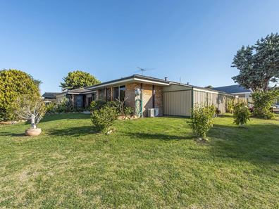 32 Monterey Crescent, Warnbro WA 6169