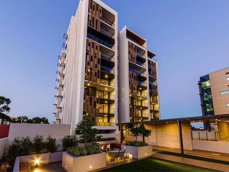 19/172 Railway Parade, West Leederville