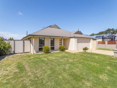 23 Lyon Road, Atwell WA 6164