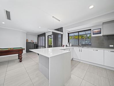 25 Kooringal Court, Kingsley WA 6026