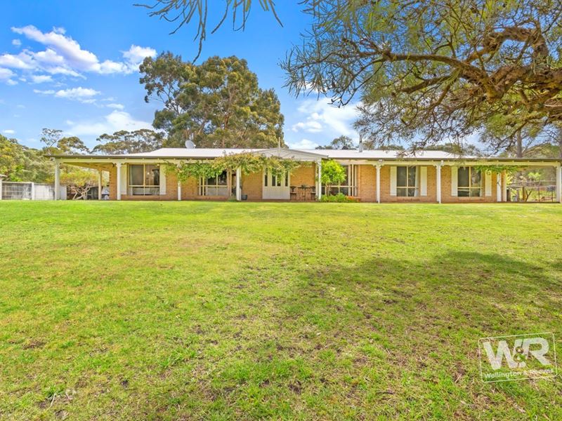 160 O'Connell Street, Little Grove WA 6330