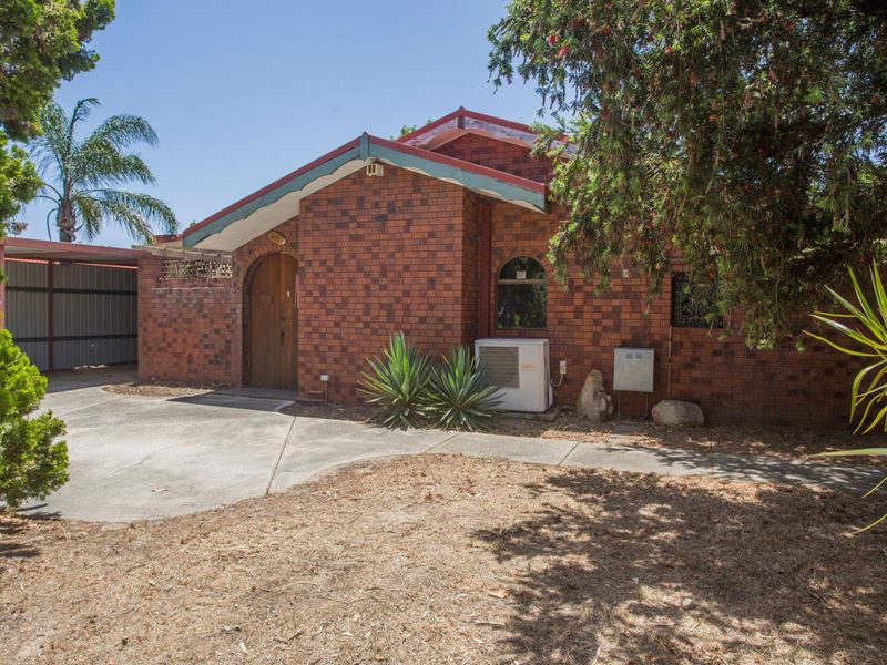 10 Southdown Place, Thornlie WA 6108