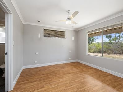 20 Flat Rock Pass, Karakin WA 6044