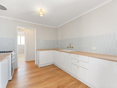 290B Sixth Street, Wonthella WA 6530