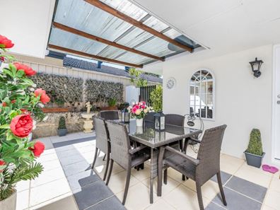 30 Manhattan Avenue, Iluka WA 6028