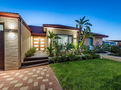 80 Waldburg Drive, Tapping WA 6065