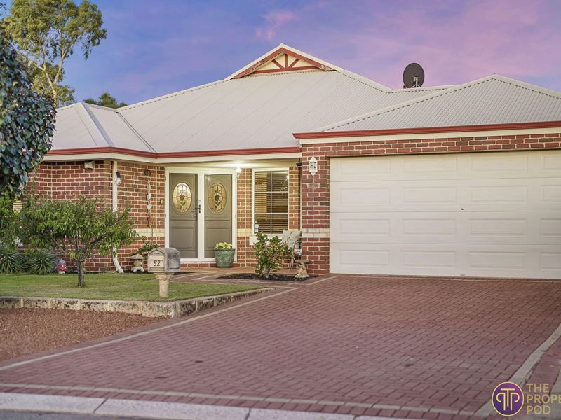 52 Maamba Road, Wattle Grove WA 6107