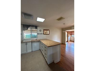 15 Sittella Plza, Brookdale WA 6112