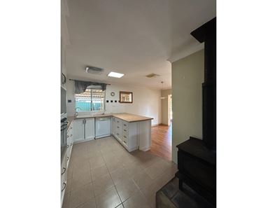 15 Sittella Plza, Brookdale WA 6112
