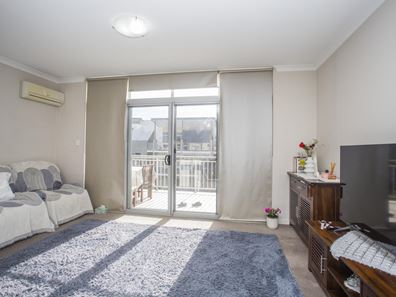 15/6 Ibera Way, Success WA 6164