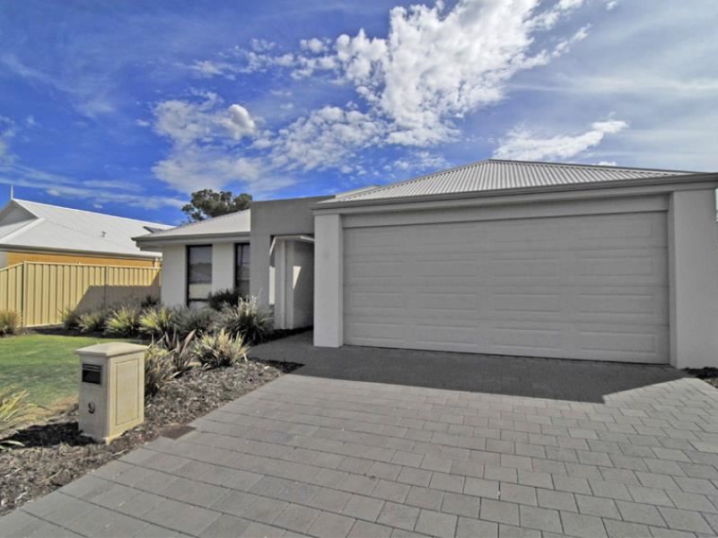 9 Willerin Loop, Success WA 6164