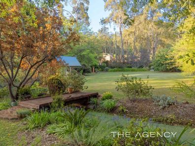 1190 Walker Street, Mundaring WA 6073