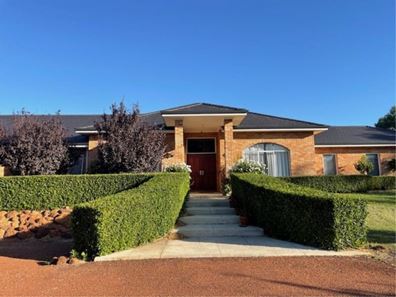 219 Karbro Dr, Cardup WA 6122