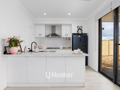 12 Norton Promenade, Dalyellup WA 6230