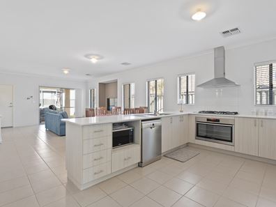 5 Saladin Way, Baldivis WA 6171