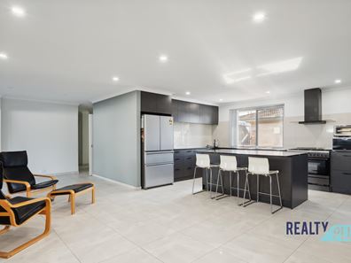 5 Montfort Place, Morley WA 6062