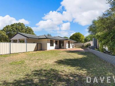 14 Boreas Court, Duncraig WA 6023