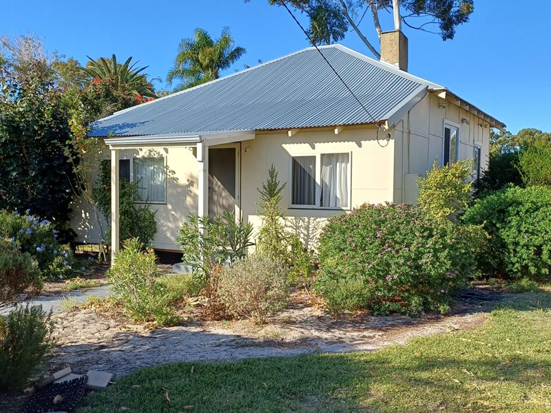 43 Geraldine Street, Bassendean