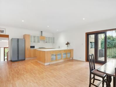 16 Lascelles Parade, Gooseberry Hill WA 6076
