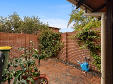 4/43 Lockhart Street, Como WA 6152
