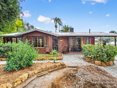23 Paterson Road, Mount Nasura WA 6112