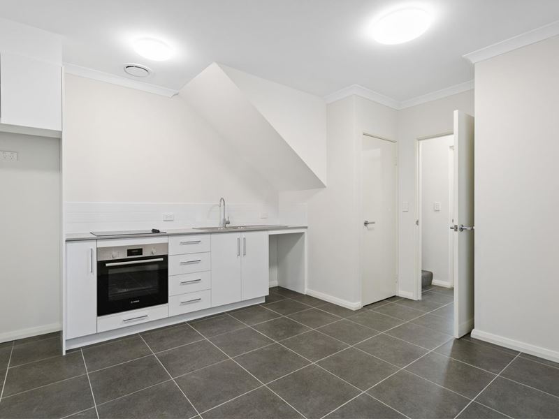 9/30 Bent Street, Cannington WA 6107