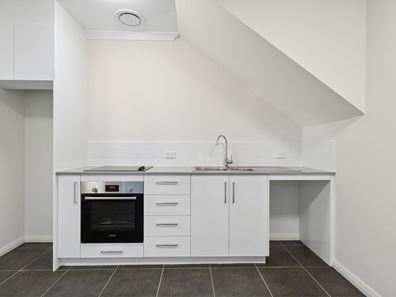 9/30 Bent Street, Cannington WA 6107
