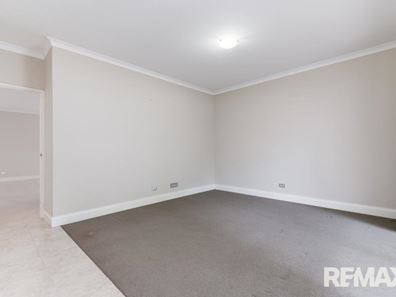 42 Mornington Drive, Banksia Grove WA 6031