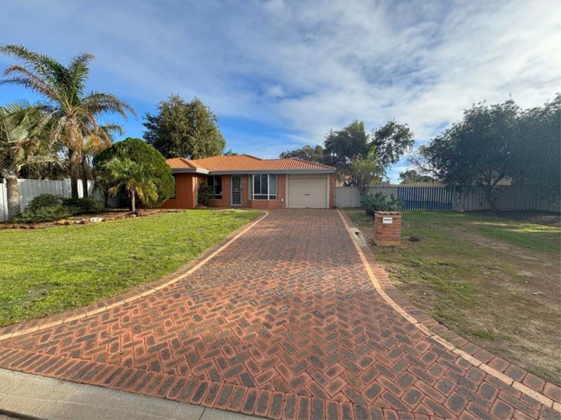 30 Tappak Street, Waggrakine WA 6530